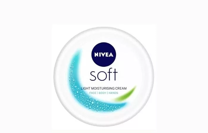 Nivea Soft  Light Moisturiser Face Cream