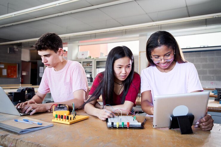 Unlocking Opportunities: The Best STEM Scholarships For Aspiring Students